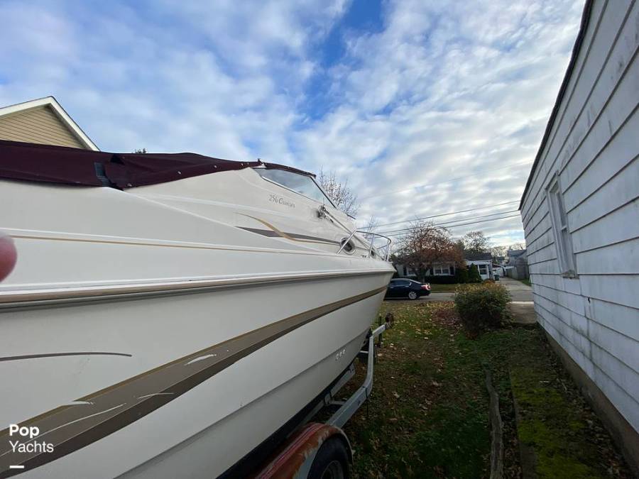 1998 Monterey 256 Cruiser Power Boats, Express Cruisers For Sale in
