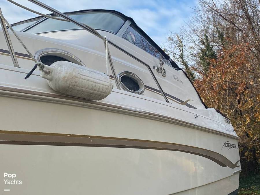 1998 Monterey 256 Cruiser Power Boats, Express Cruisers For Sale in