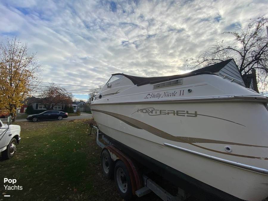 1998 Monterey 256 Cruiser Power Boats, Express Cruisers For Sale in