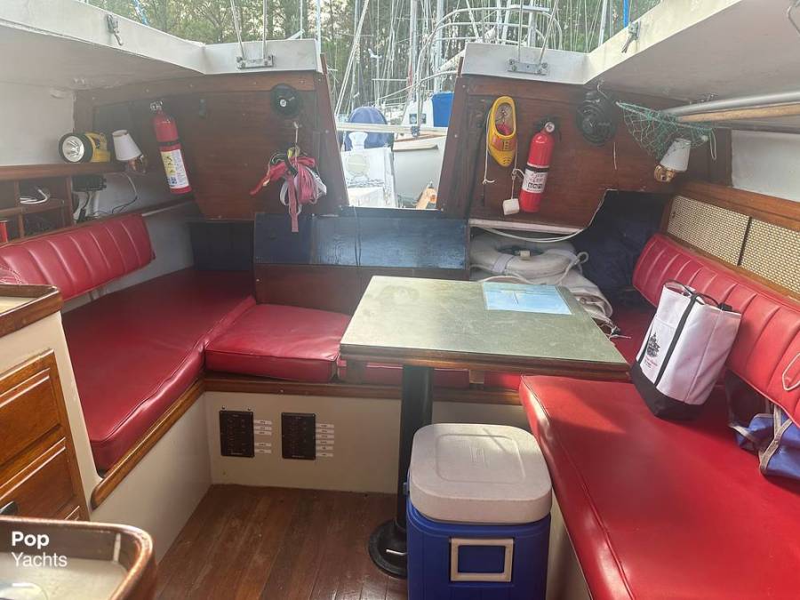 1972 CAL 27 Pop Top Sail Boats, Sloop Sail Boats For Sale in Deltaville