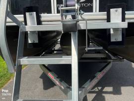 2020, Bennington, 21 SLX