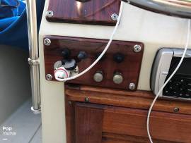 1986, Boston Whaler, Outrage 18