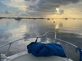 1986, Boston Whaler, Outrage 18