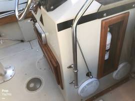 1986, Boston Whaler, Outrage 18