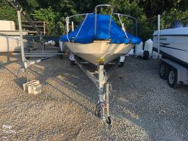 1986, Boston Whaler, Outrage 18