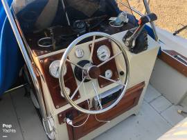 1986, Boston Whaler, Outrage 18