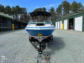 2019, Crownline, 225 SS
