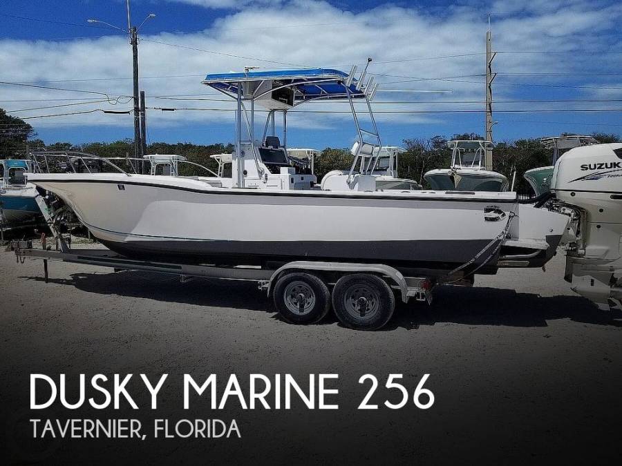 1997 Dusky Marine 256 Center Console Power Boats, Center Consoles For