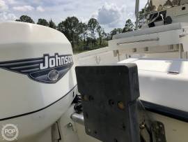 2000, Angler, 220 Center Console
