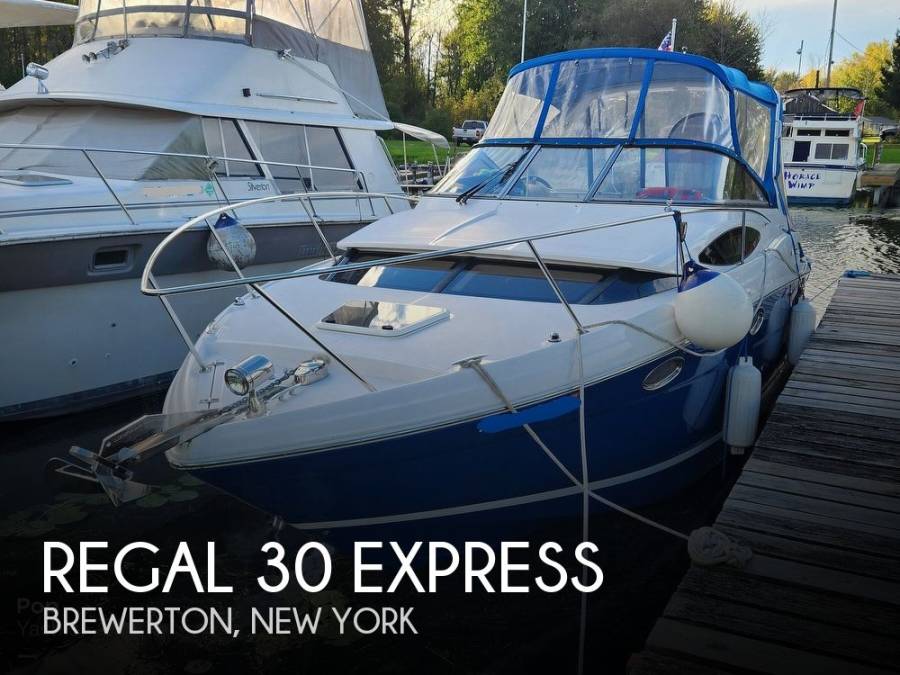 2016 Regal 30 Express Power Boats, Express Cruisers For Sale in Brewerton, New York