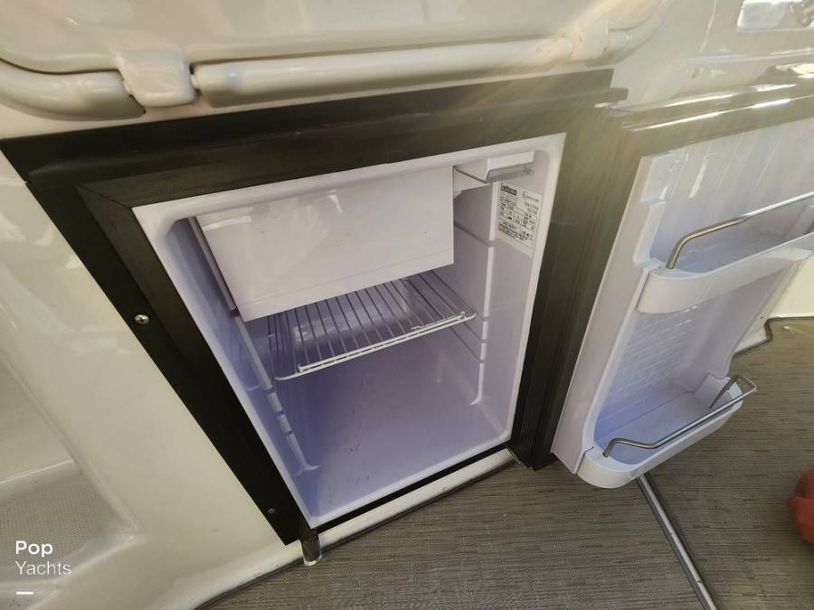 2016 Regal 30 Express Power Boats, Express Cruisers For Sale in