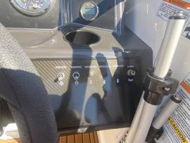 2022, Bayliner, VR6