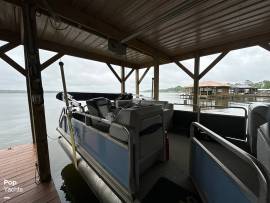 1990, Sun Tracker, Party Barge 24