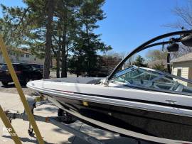 2011, Sea Ray, 205 Sport