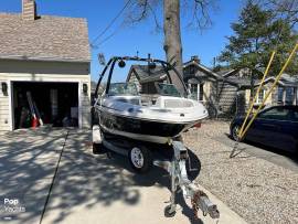 2011, Sea Ray, 205 Sport