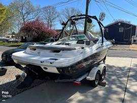 2011, Sea Ray, 205 Sport