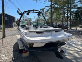 2011, Sea Ray, 205 Sport