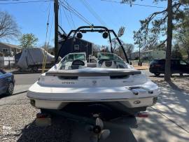 2011, Sea Ray, 205 Sport