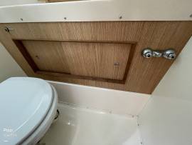1986, Bertram, 28 Flybridge Cruiser