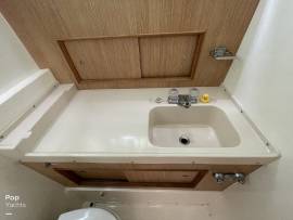 1986, Bertram, 28 Flybridge Cruiser