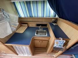 1986, Bertram, 28 Flybridge Cruiser