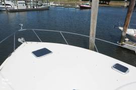 2005, Rinker, 342 Fiesta Vee