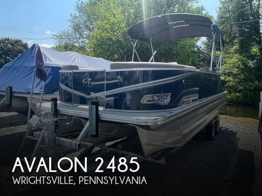 2022, Avalon, 2485 LSZ Rear Fish