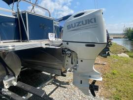 2022, Avalon, 2485 LSZ Rear Fish