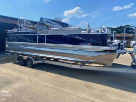 2019, Qwest, Angler 824 Catfish