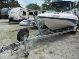 2004, Rinker, 212 Captiva Bowrider