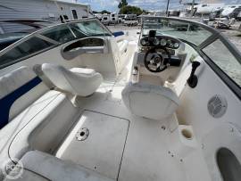 2004, Rinker, 212 Captiva Bowrider