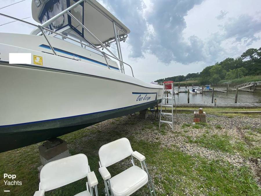 1988 Invader V244 Fisherman Power Boats, Walkaround Boats For Sale