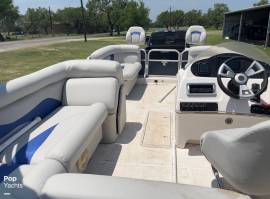 2015, Hurricane, Fun Deck 226F