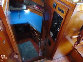 1981, Marine Trader, 34 Double Cabin