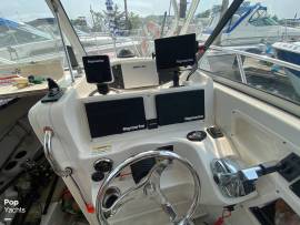 2008, Boston Whaler, 255 Conquest