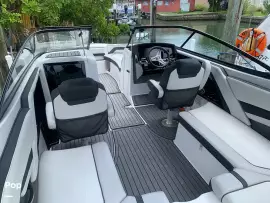 2018, Yamaha, 242 Limited SE
