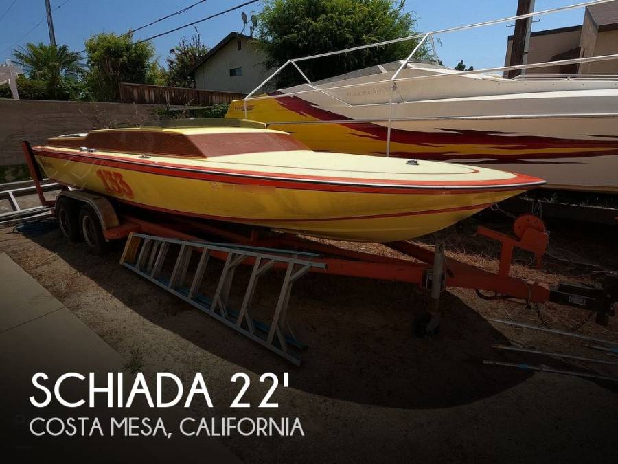 1977, Schiada, 22' Day Cruiser