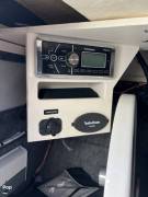 2014, Sea Ray, 220 SUNDECK