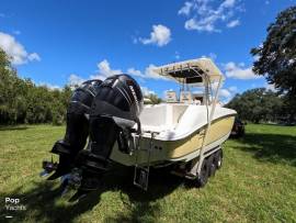 2005, Boston Whaler, 320 Outrage