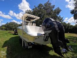 2005, Boston Whaler, 320 Outrage
