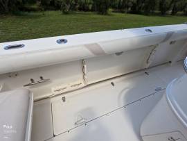 2005, Boston Whaler, 320 Outrage
