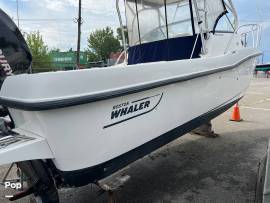 2005, Boston Whaler, 235 Conquest