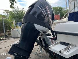 2005, Boston Whaler, 235 Conquest