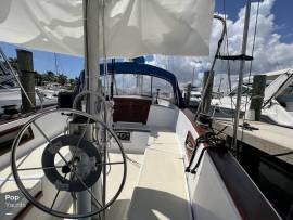 1980, Endeavour, 37 Ketch