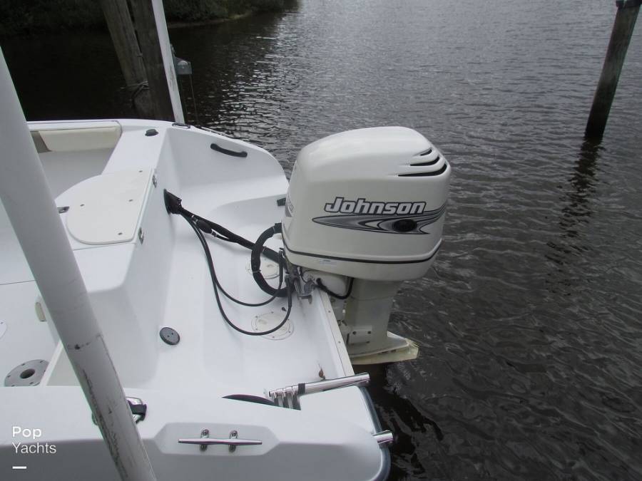 2001 Seaswirl 2300 Striper Power Boats, Walkaround Boats For Sale in