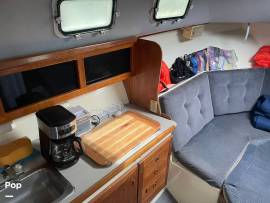1989, Albin, 34 Bridgedeck