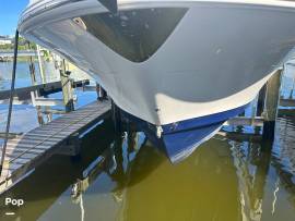 2015, Robalo, R305