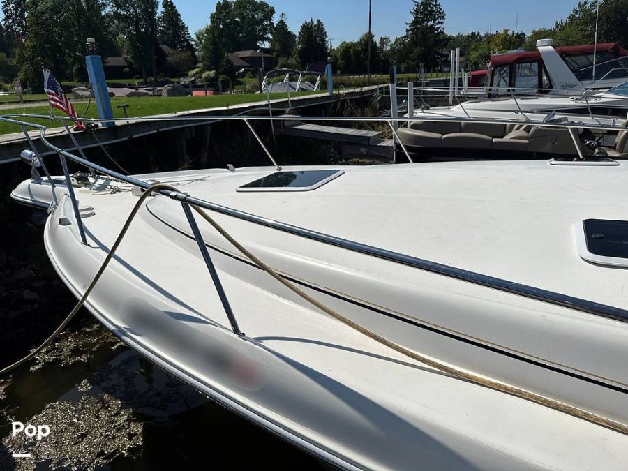 1998 Sea Ray 330 Sundancer Power Boats, Express Cruisers For Sale in Au