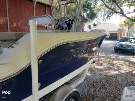 2015, Robalo, R180