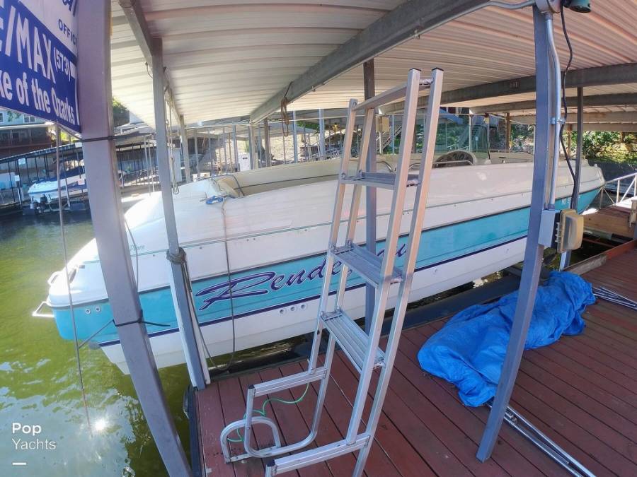 1996 Bayliner Rendezvous 2659 Power Boats, Deck Boats For Sale in Lake